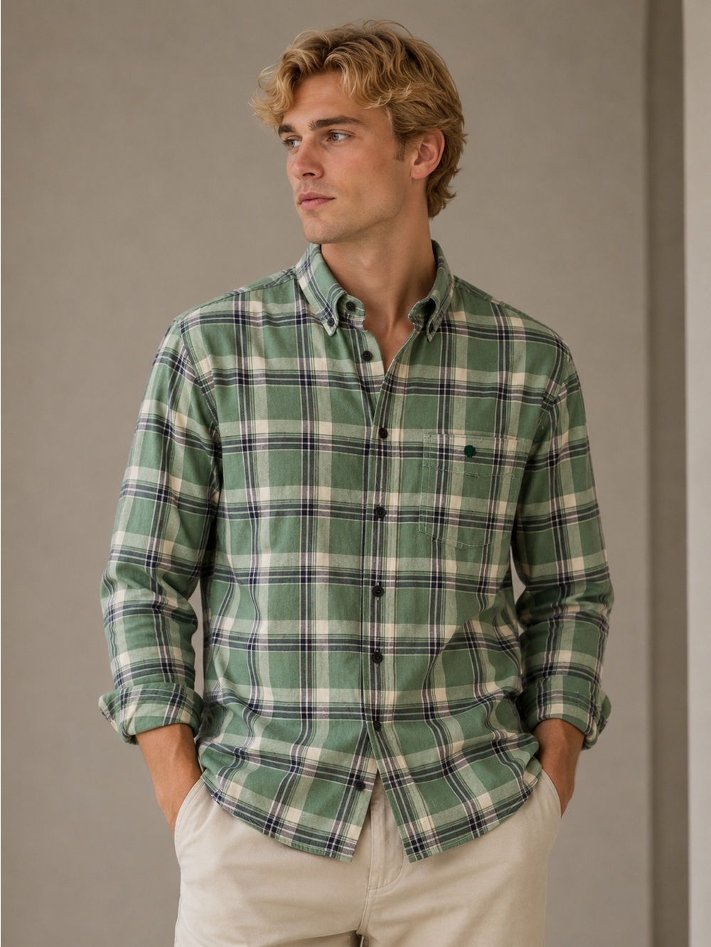 L.L.Bean Men’s Medium Slightly Fitted Green Plaid Button Front Shirt 100% Cotton